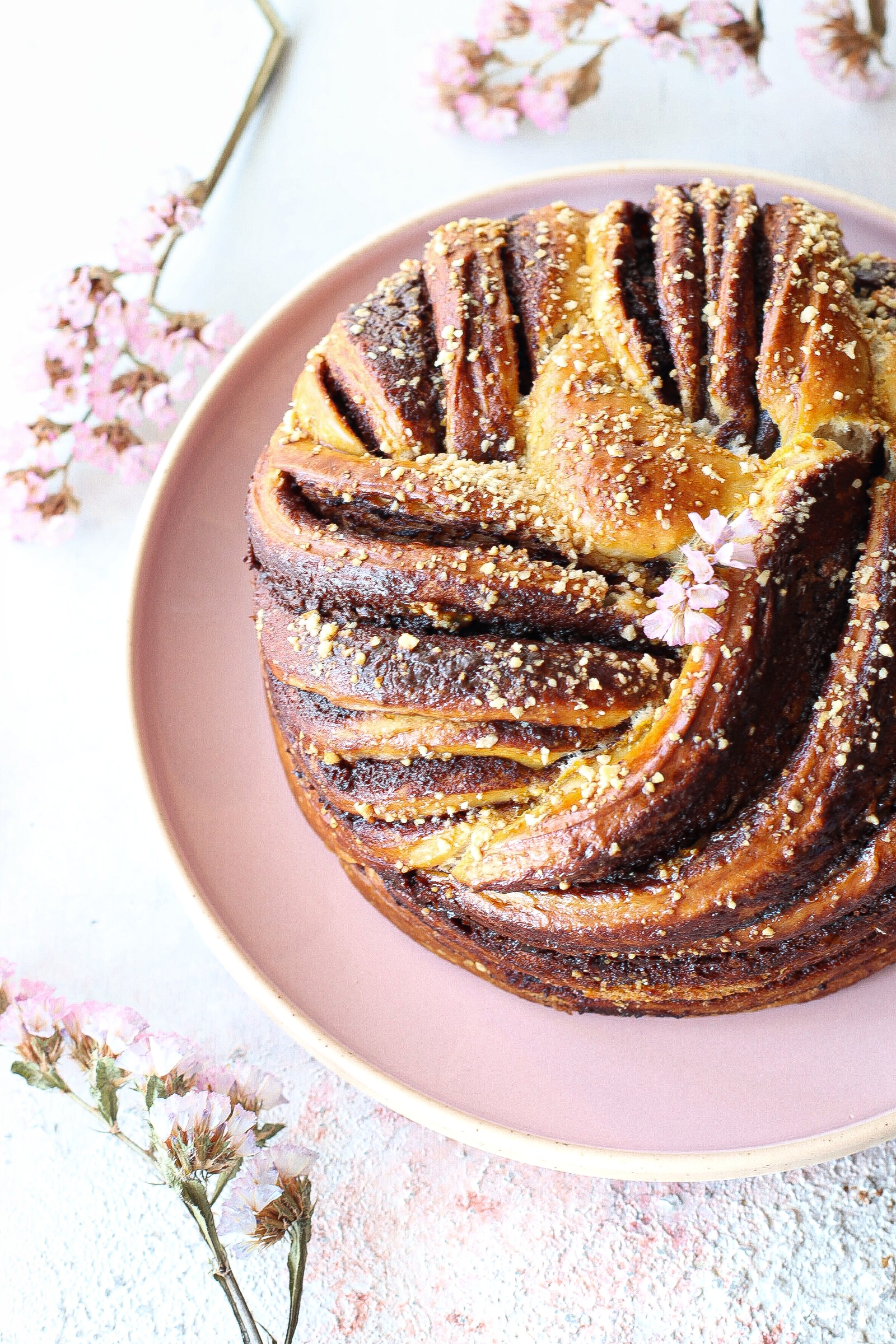 Brioche intrecciata al cioccolato