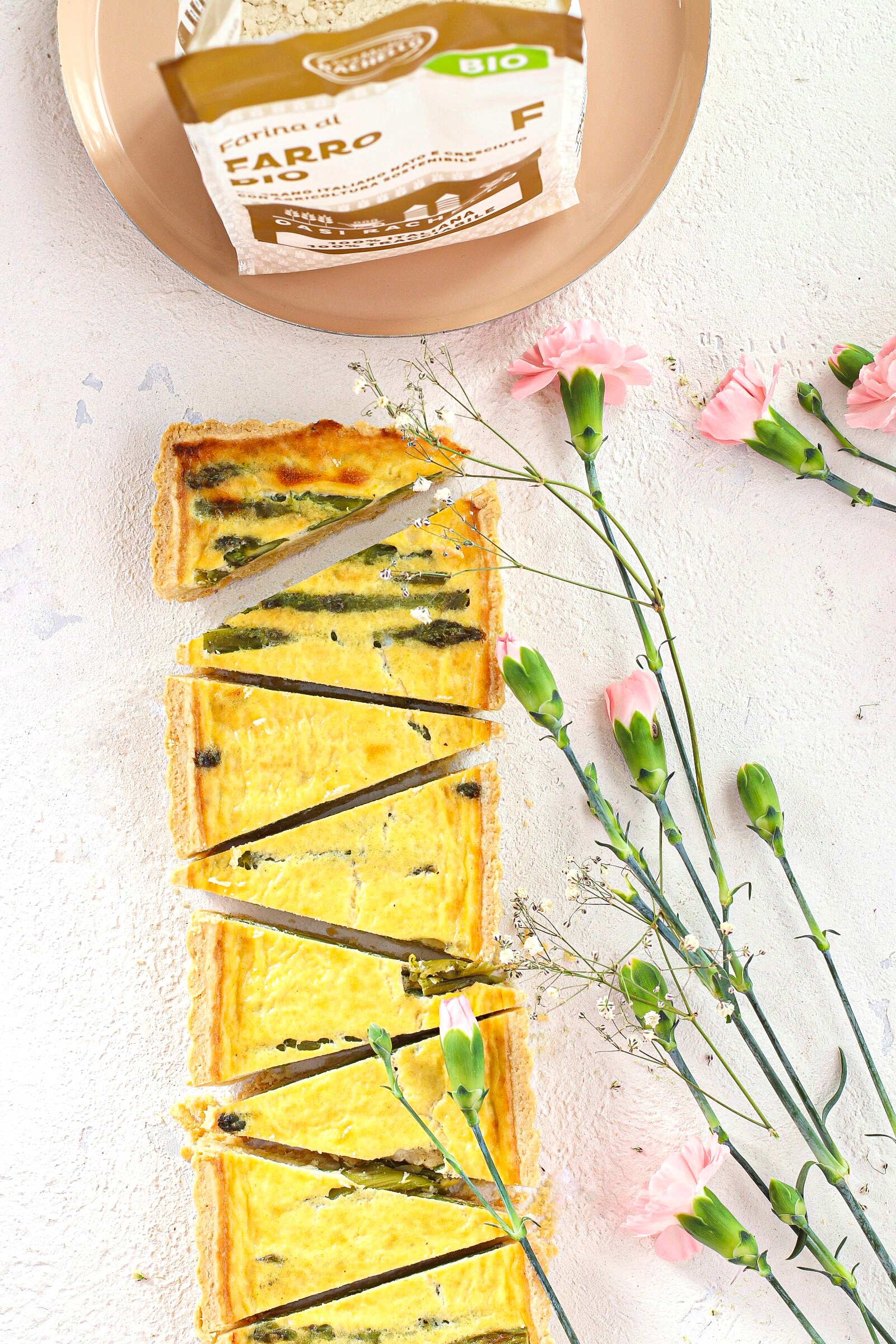 Torta salata asparagi e uova