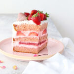 Torta di fragole con crema chantilly