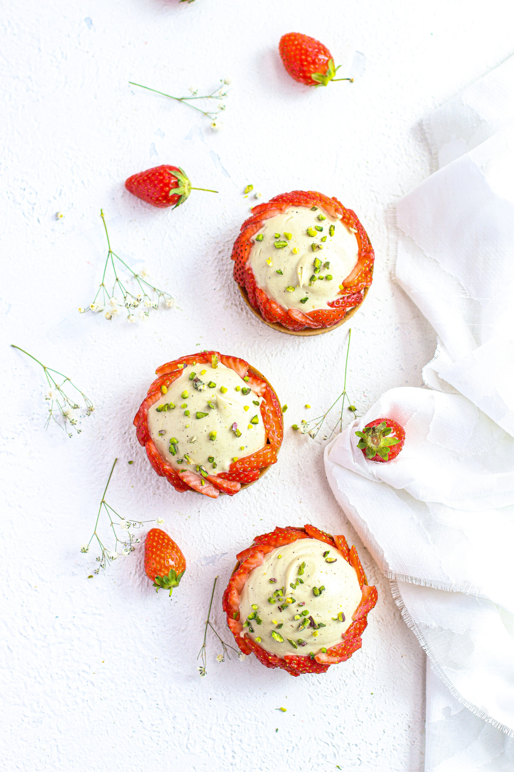 tartellette fragole e pistacchio