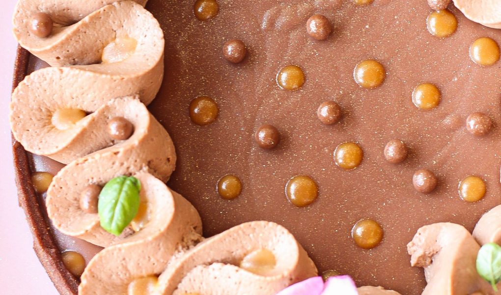 Crostata caramello e cioccolato al latte