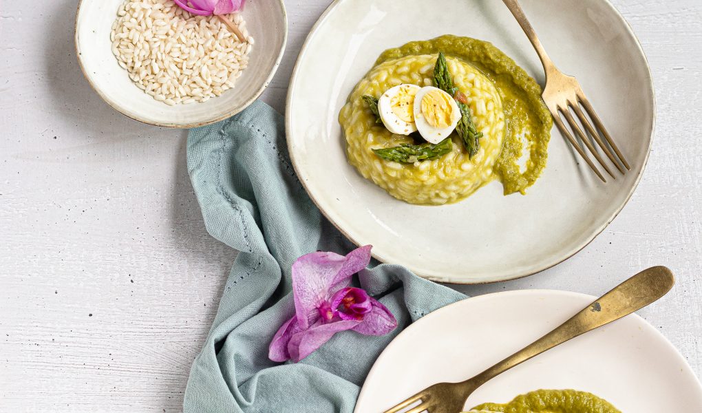 risotto con crema di asparagi e uova di quaglia